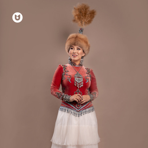 Айгүл Қосанова – Әйелдің бәрі әдемі