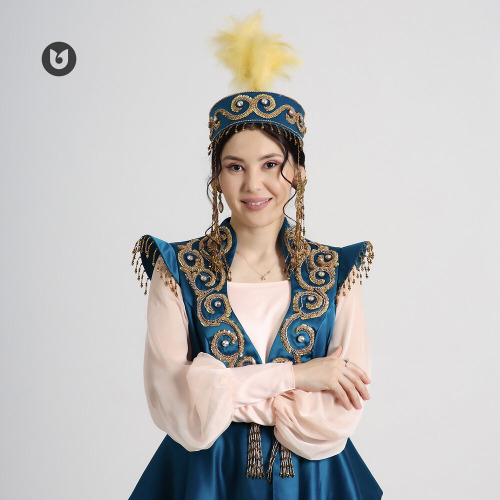 Амина Әбілқайырқызы – Ақ маңдайлым